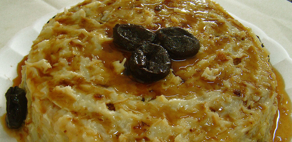 Bolo de Ameixa com Coco
